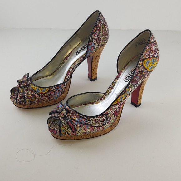 Unlisted by Kenneth Cole Paisley Peep Toe Heel 8.5 - Picture 2 of 7